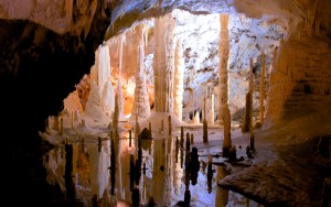 stalagmite-and-stalactite-cave-wallpaper-1280x800